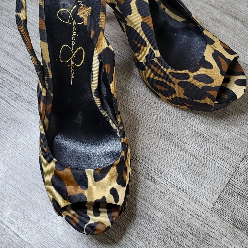Jessica Simpson Heels size 7 - Picture 4 of 4